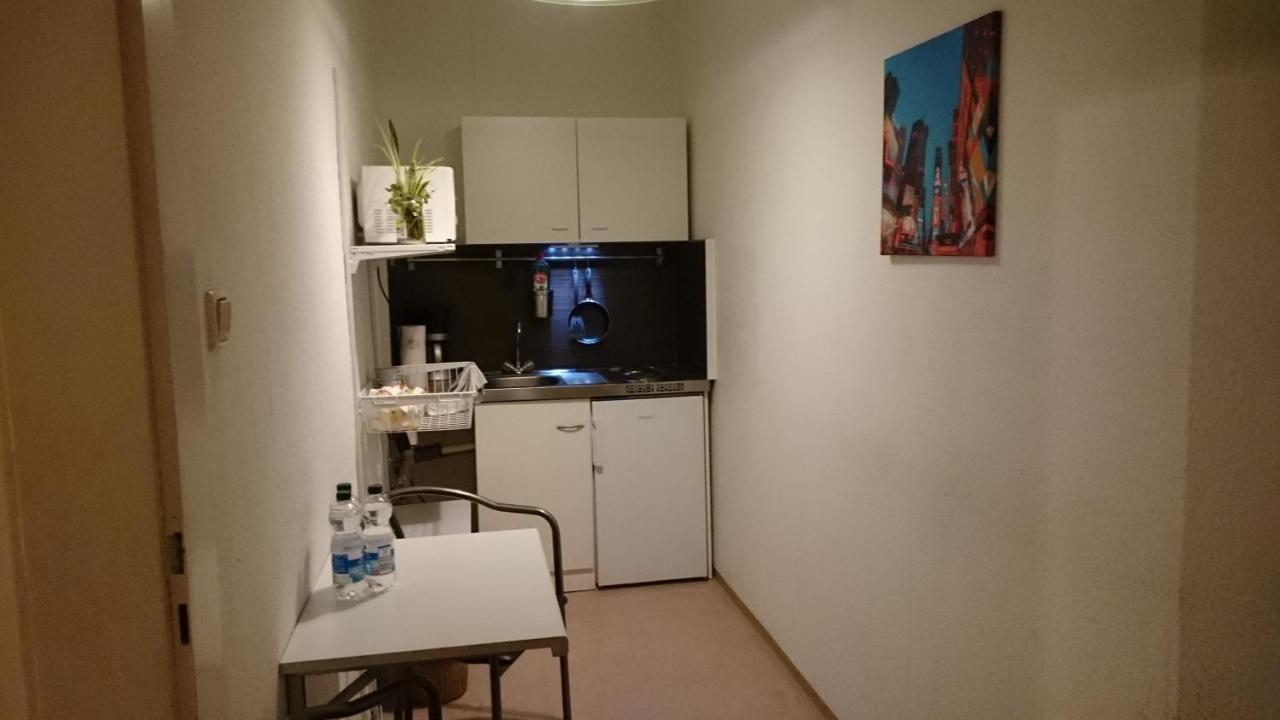 Privatzimmer Fuerth Zentrum Exteriör bild