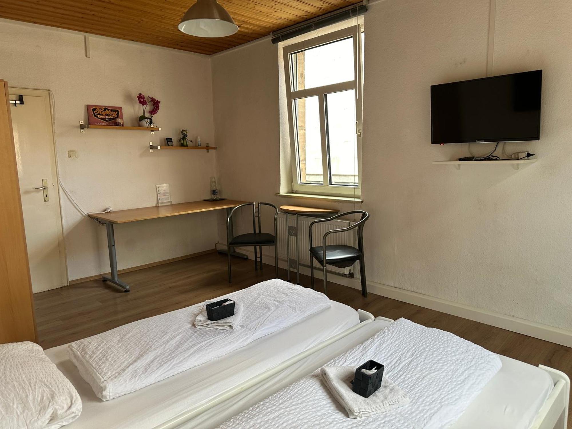 Privatzimmer Fuerth Zentrum Exteriör bild